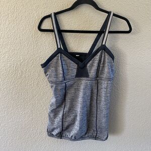 Lululemon Light Up Tank  Womens 8 Heathered Black Grey Elastic Waist Back Pocket